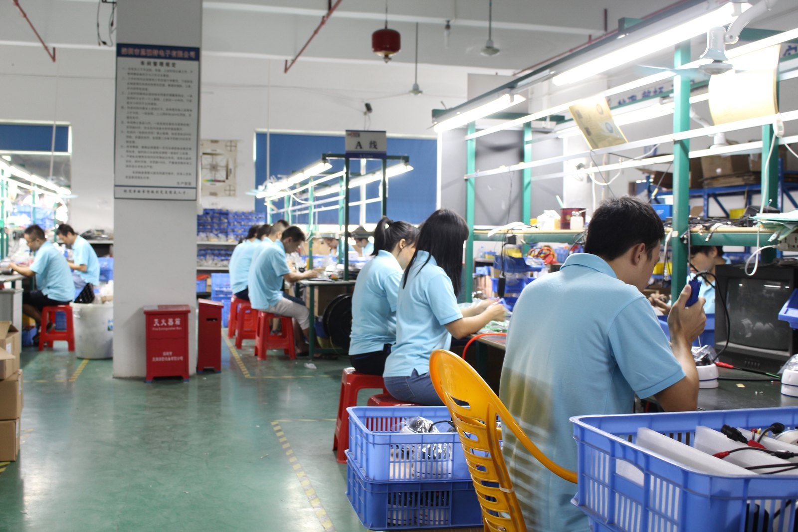 ENSTER assembly benches for CCTV camera production